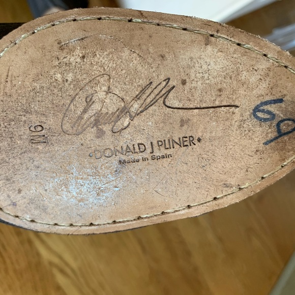 Donald Pliner Brown Suede Booties sz9 - Picture 7 of 13